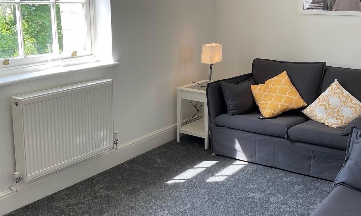 Maidstone Apartment | Executive Penthouse Garden View