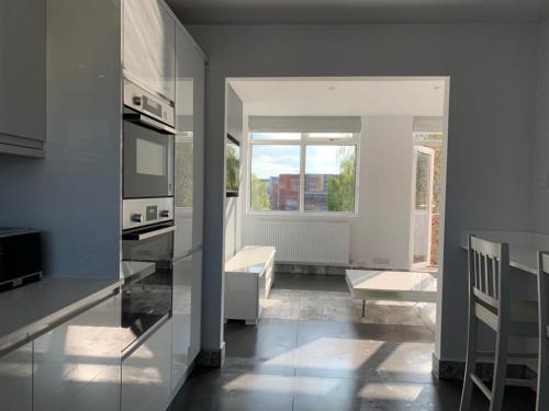 Moffat Apartment | Exeter City Centre