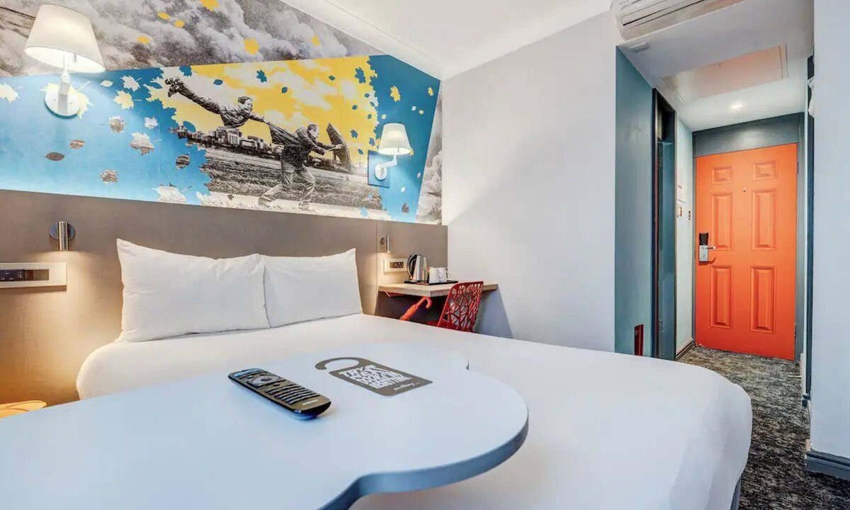 Manchester City Centre Hotel | Explore Manchester from This Stylish Base Steps to Manchester Art Gallery