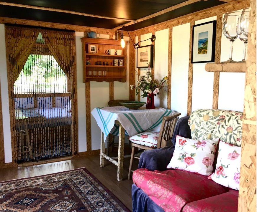 Saint Kew House | Field Hut
