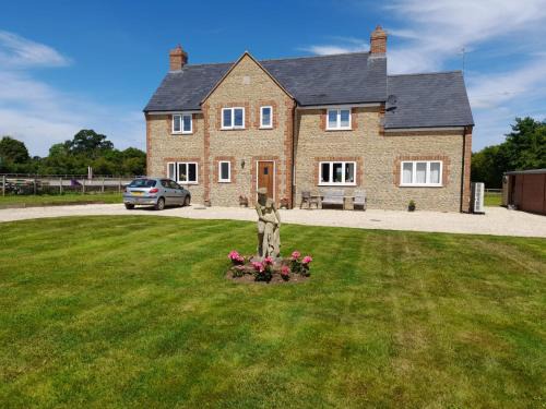 Sherborne Bed & Breakfast | Folly Fields Farm B&B