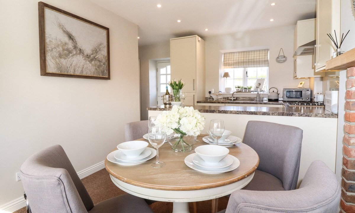 Ripley Cottage | Foxy Cottage