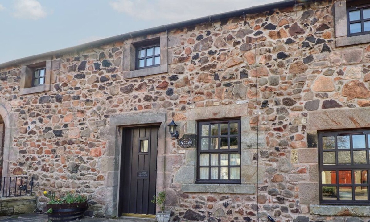 Akeld House | Freesia Cottage, Wooler