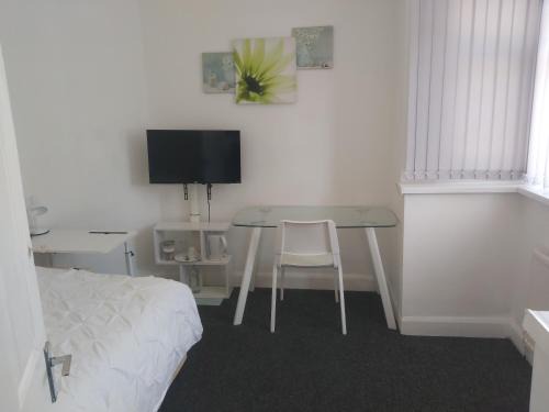 Birmingham House | Fresher Space Home Stay