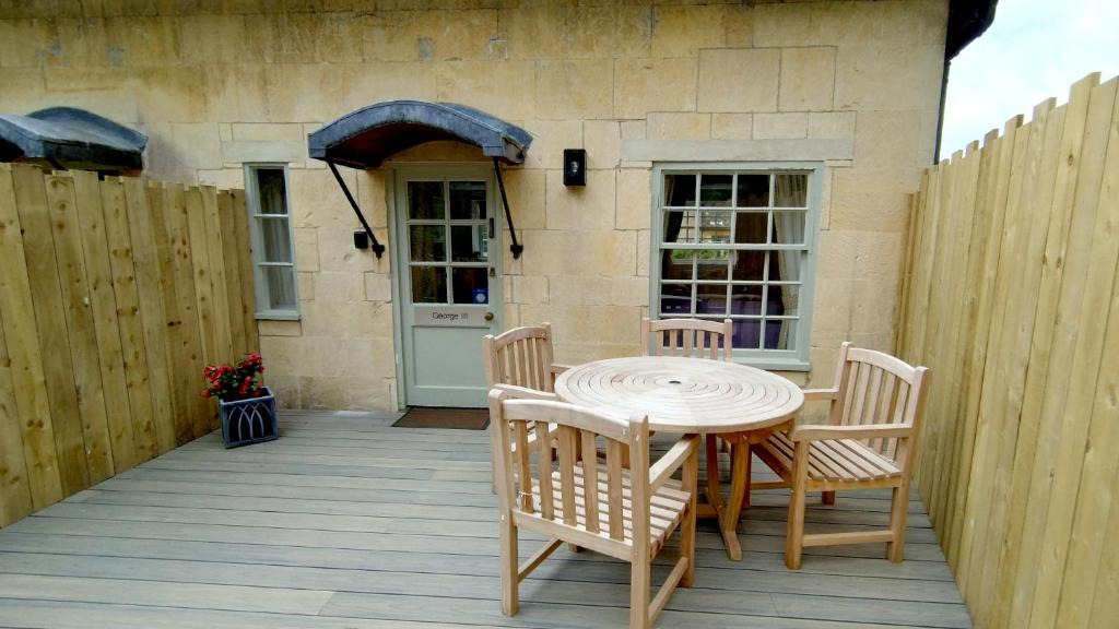 Winchcombe Apartment | George III