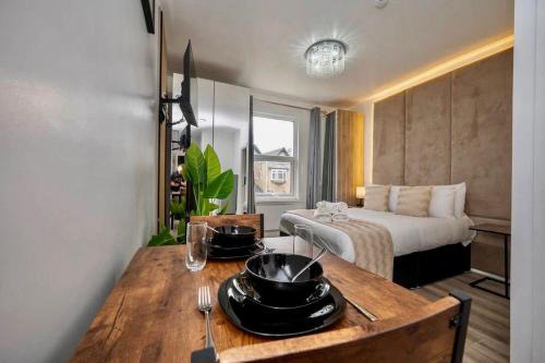 Broad Green Apartment | Gilded Nooks