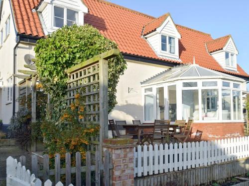 Ipswich House | Granary Cottage