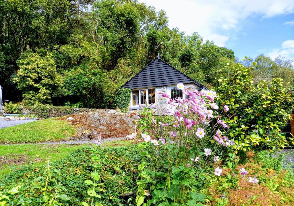 Appin House | Granite Croft