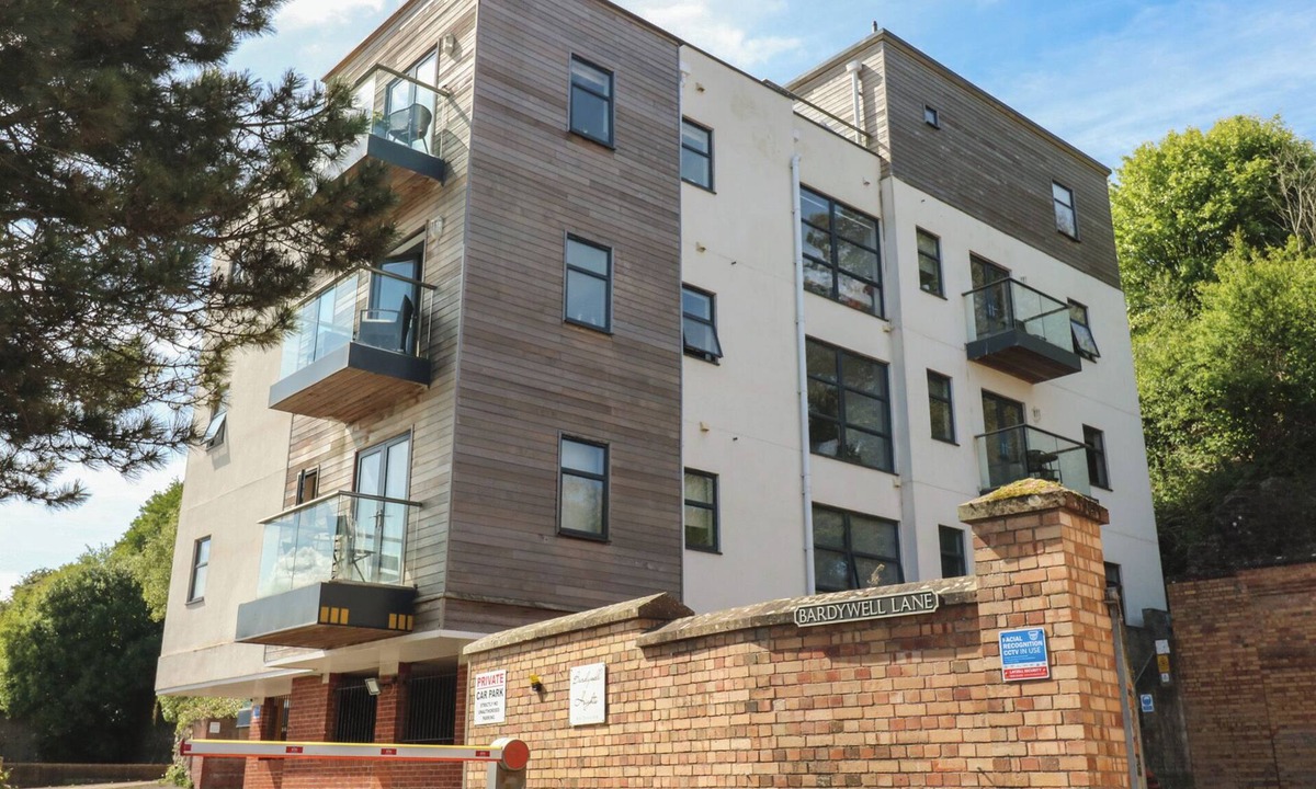 Whitehaven Cottage | HARBOUR VIEW, pet friendly, country holiday cottage in Whitehaven