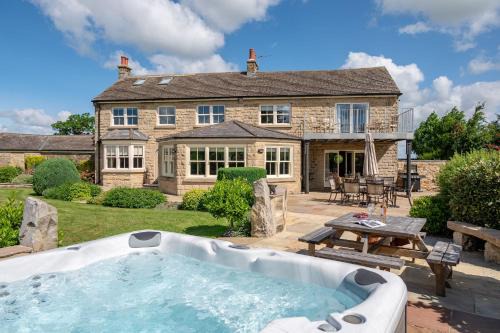 Richmond House | Harelands