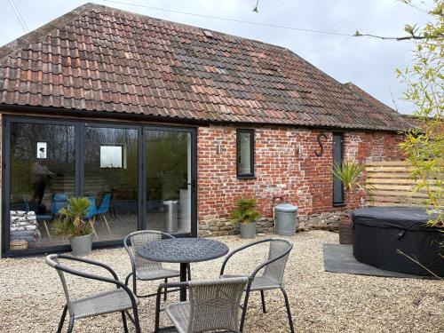 Trowbridge House | Hares Barn