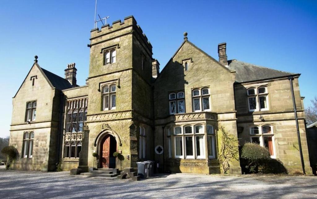 Wormhill House | Hargate Hall - Haddon