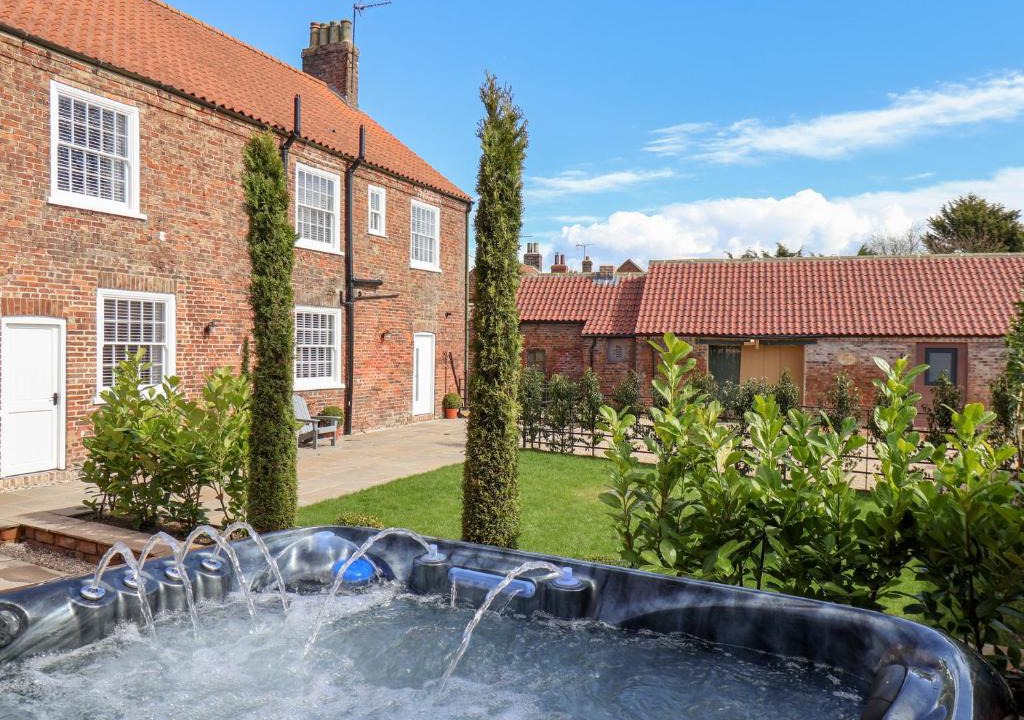 Driffield House | Harpham Manor House