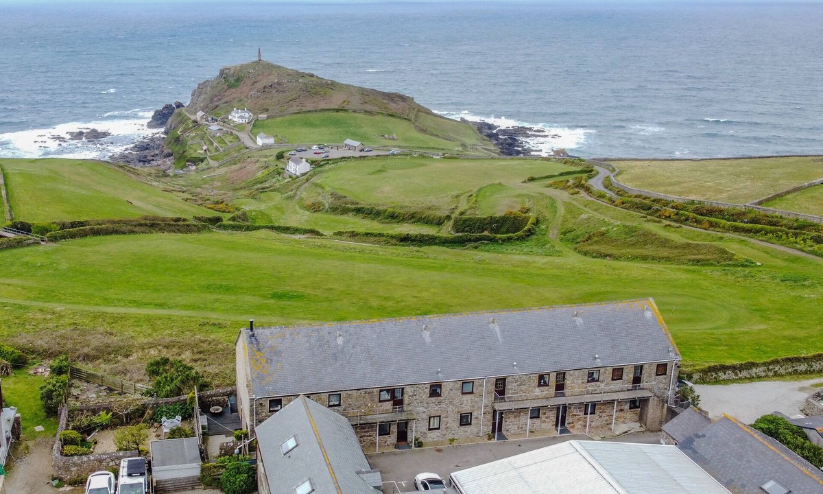 St Just House | Headland View - One Bedroom House, Sleeps 2
