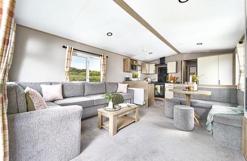 Bishop Auckland House | Heather View Essential Clover Caravan 6