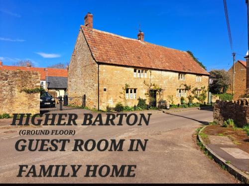 Norton Sub Hamdon House | Higher Barton Guest room