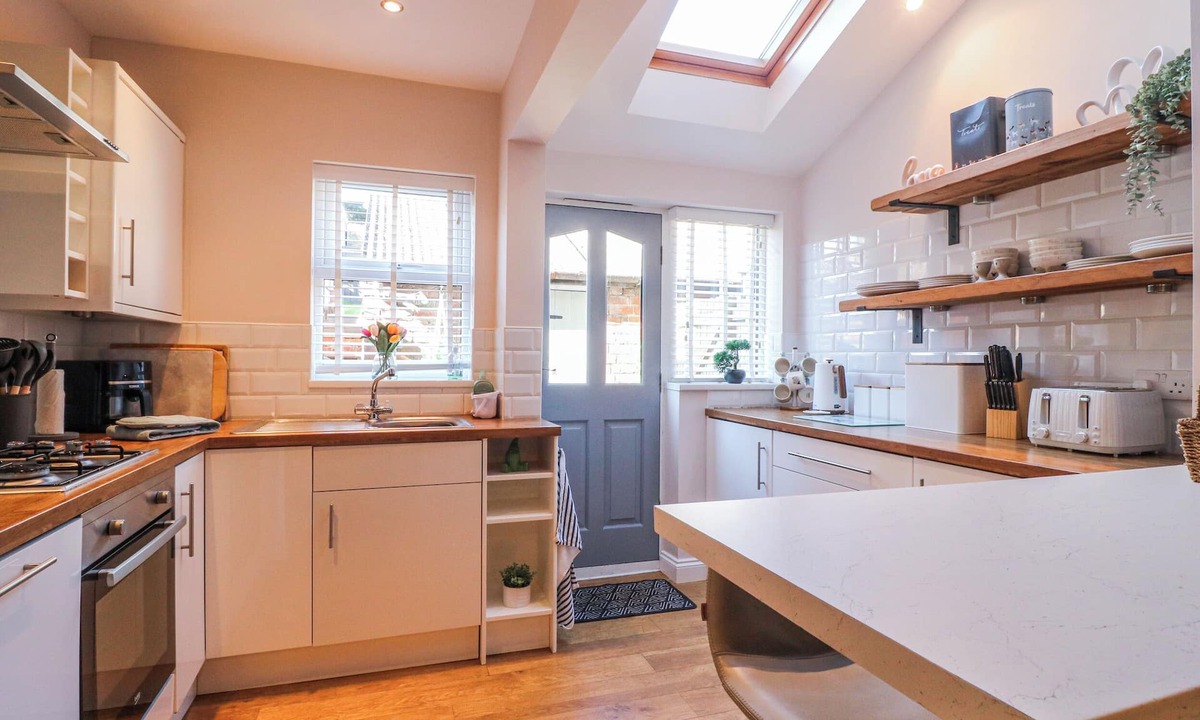 Ashbourne Cottage | Hill View Cottage