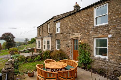 Fremington House | Hill View