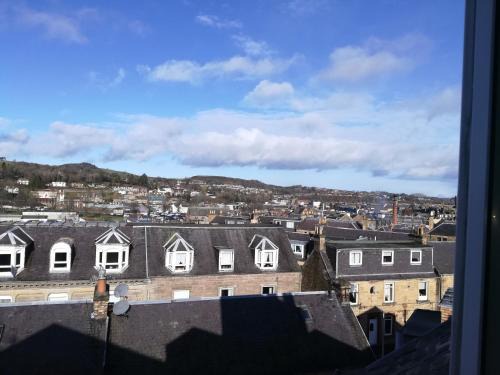 Hawick Apartment | Hill View Studio