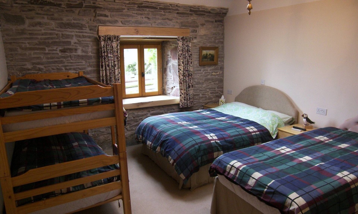 Blair Drummond Bed & Breakfast | Hillview Cottage
