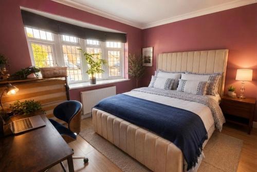 Billericay House | Home from Home - Shared Facilities - Ground Room - Raspberry Room - M25 A127 London 30 Mins Train