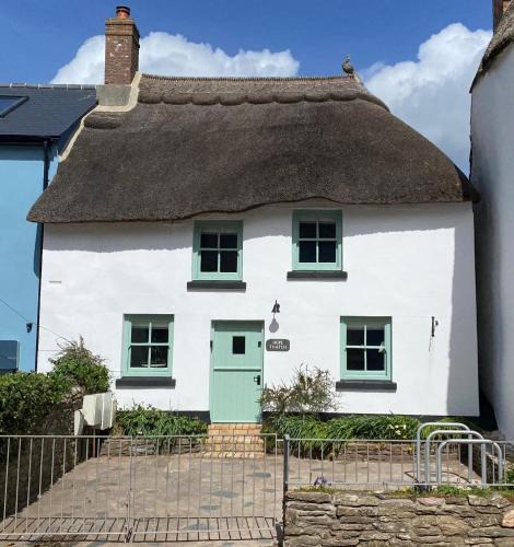 Malborough House | Hope Thatch