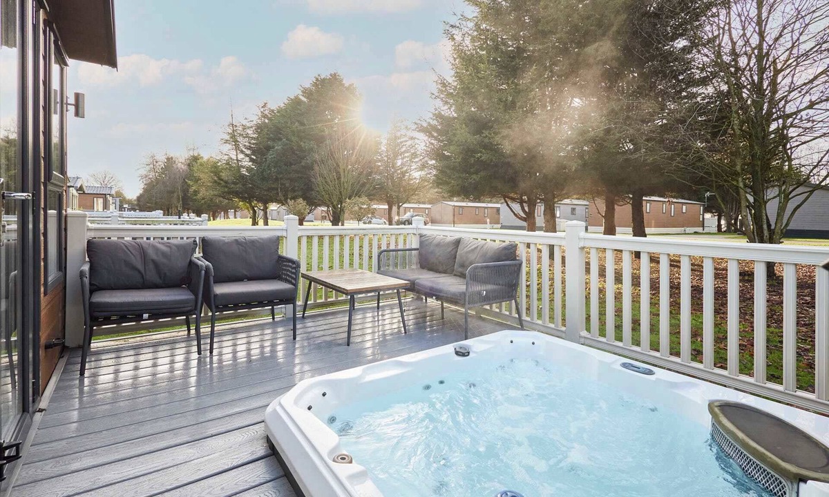 Allerthorpe Ski Chalet | Host & Stay | Fairview Lodge