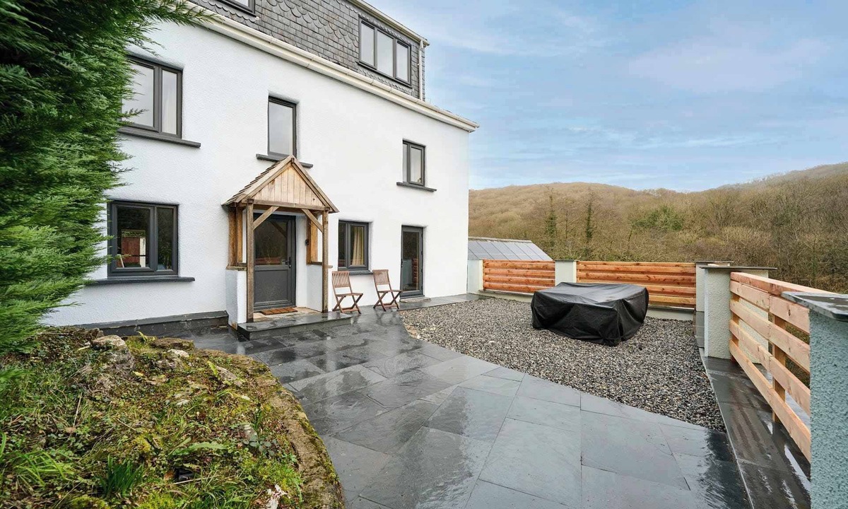 North Buckland House | Host & Stay | Morley House