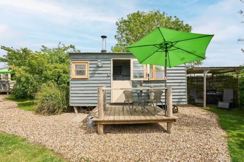 Harleston House | Host & Stay - Shepherds View