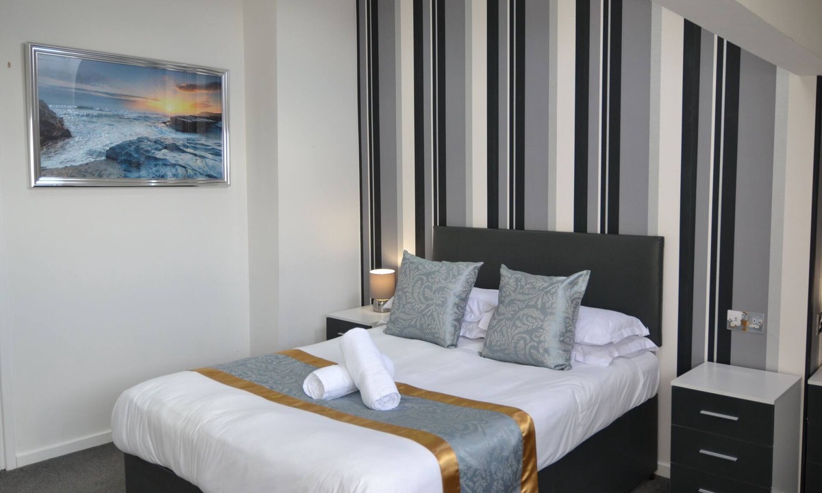 North Shore Hotel | Hotel 33