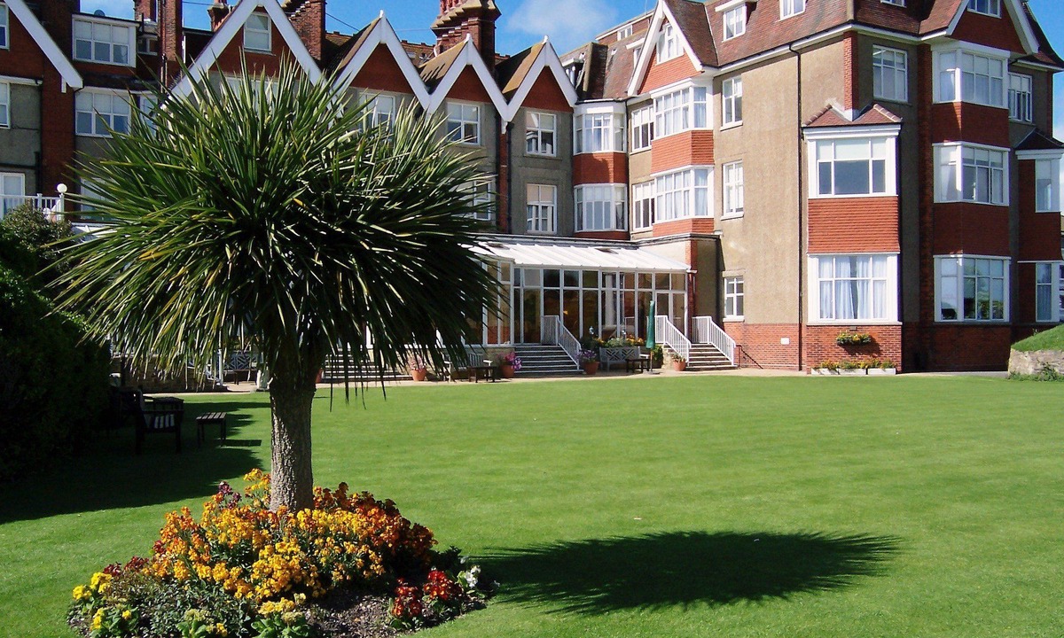 Meads Hotel | Hydro Hotel