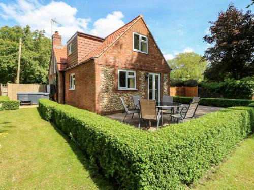 East Dereham House | Keepers Cottage
