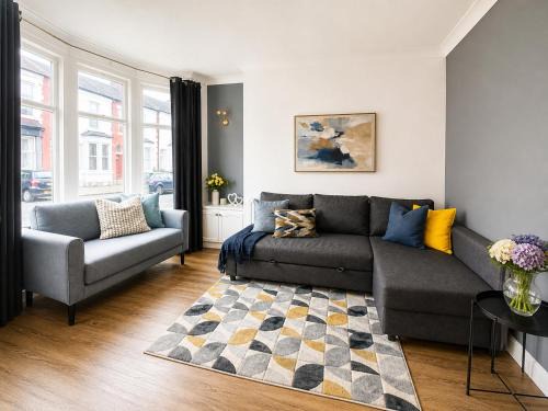 Liverpool House | Kensington Central Stay
