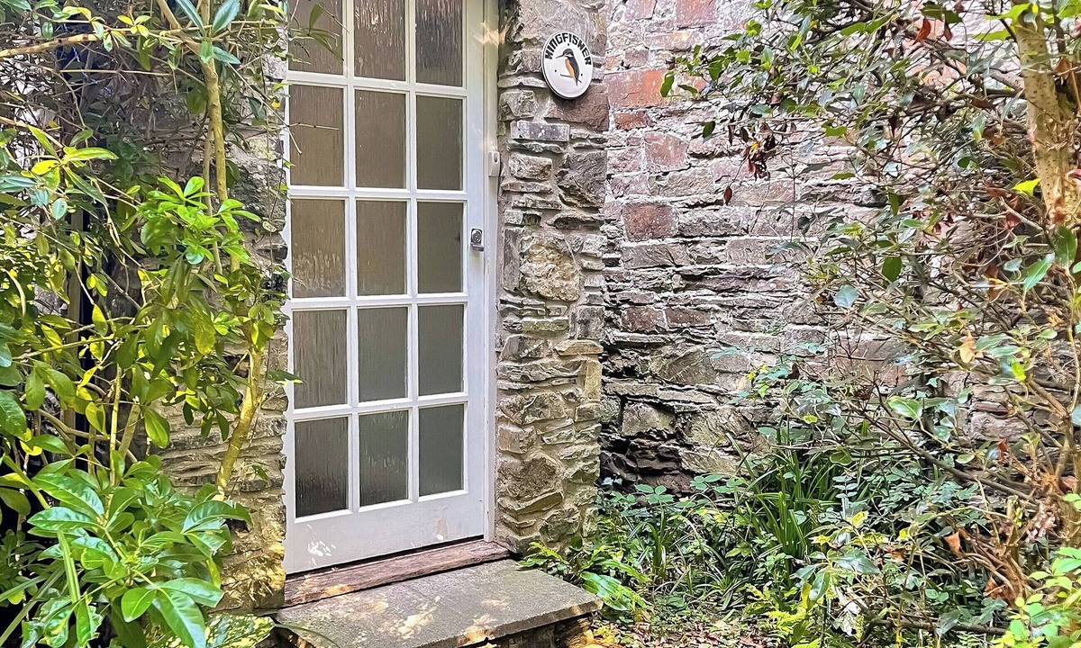 Torrington Cottage | Kingfisher Cottage - HSM