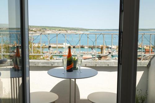 Newlyn House | Kittiwake