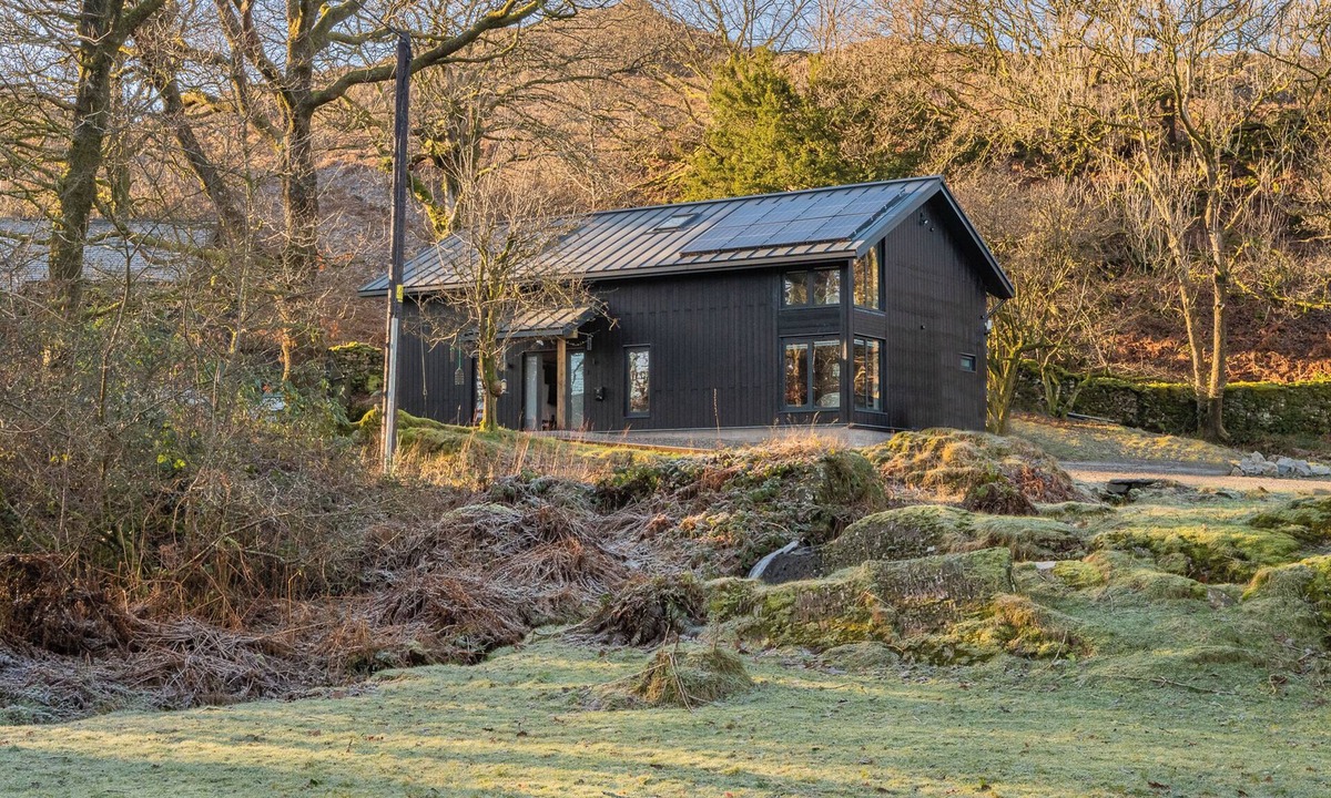 Broughton Mills Cottage | KOLBEH, pet friendly, character holiday cottage in Coniston