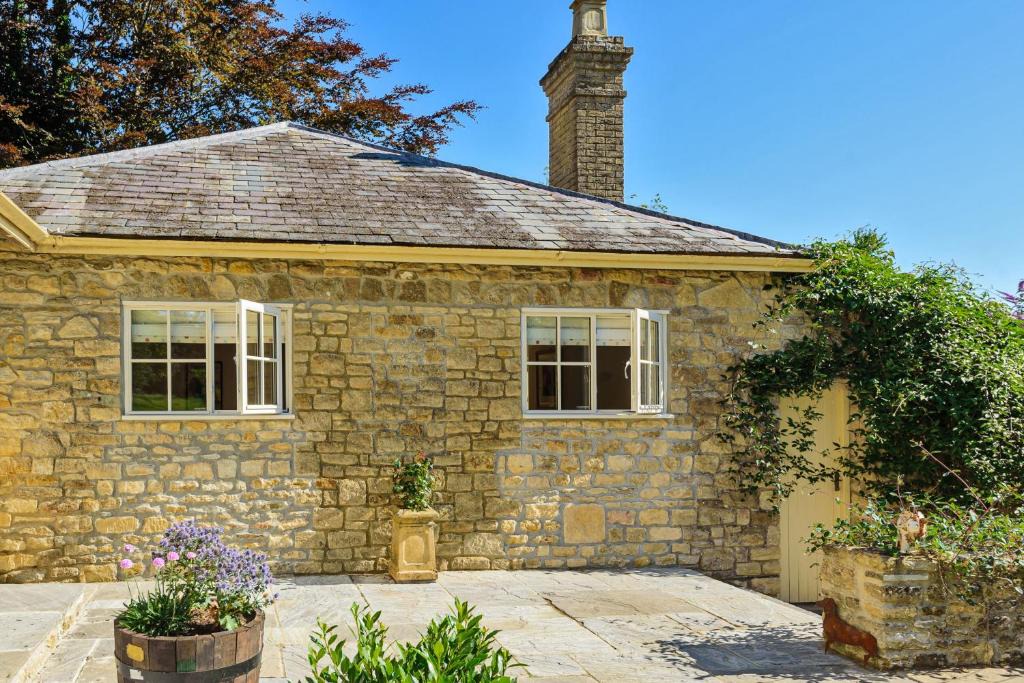 Gillingham House | La Rose