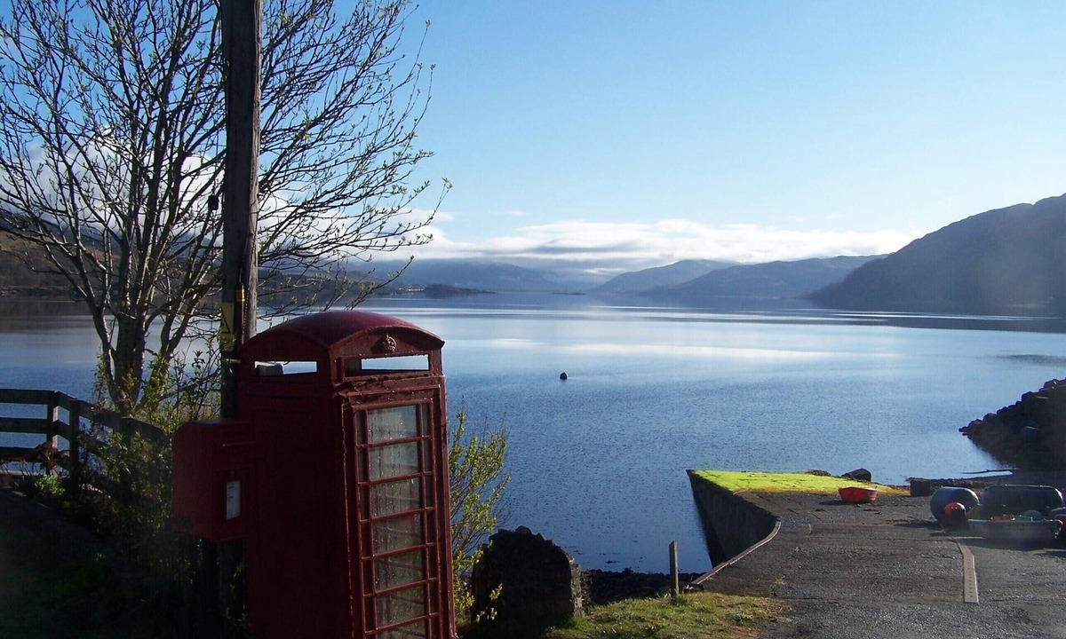 Stromeferry House | Large lochside house near Skye for groups. Pets welcome