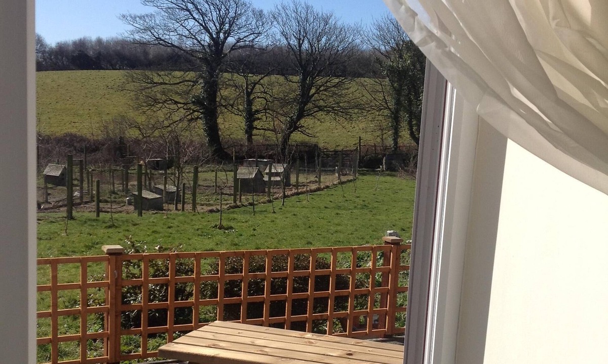 North Buckland Apartment | Lee Self Catering Studio Apartment, Trimstone Manor Cottages