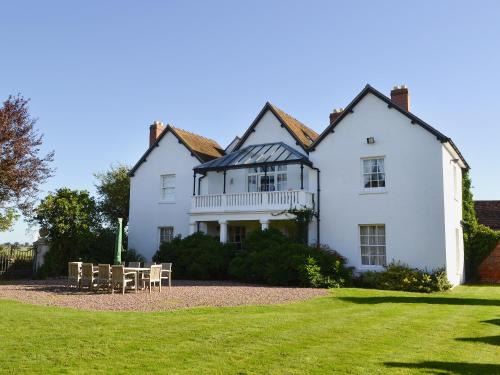 Walcot House | Lees Farm Apartment