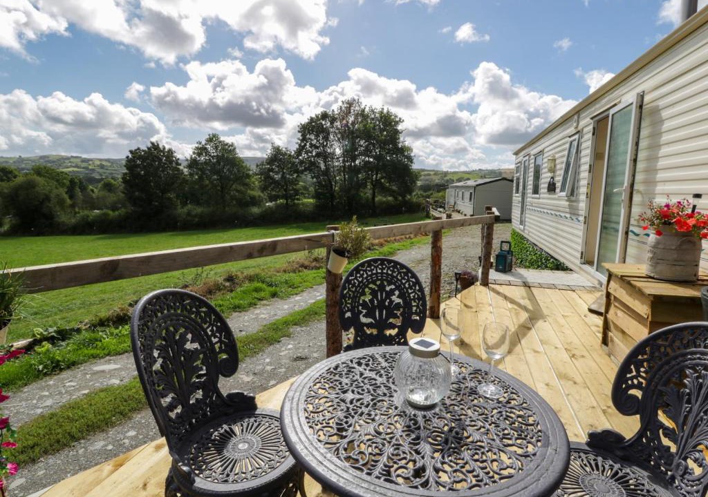 Lampeter House | Leven