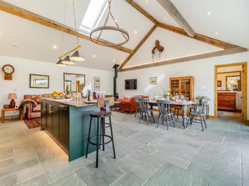 Thetford House | Loch Farm Stables