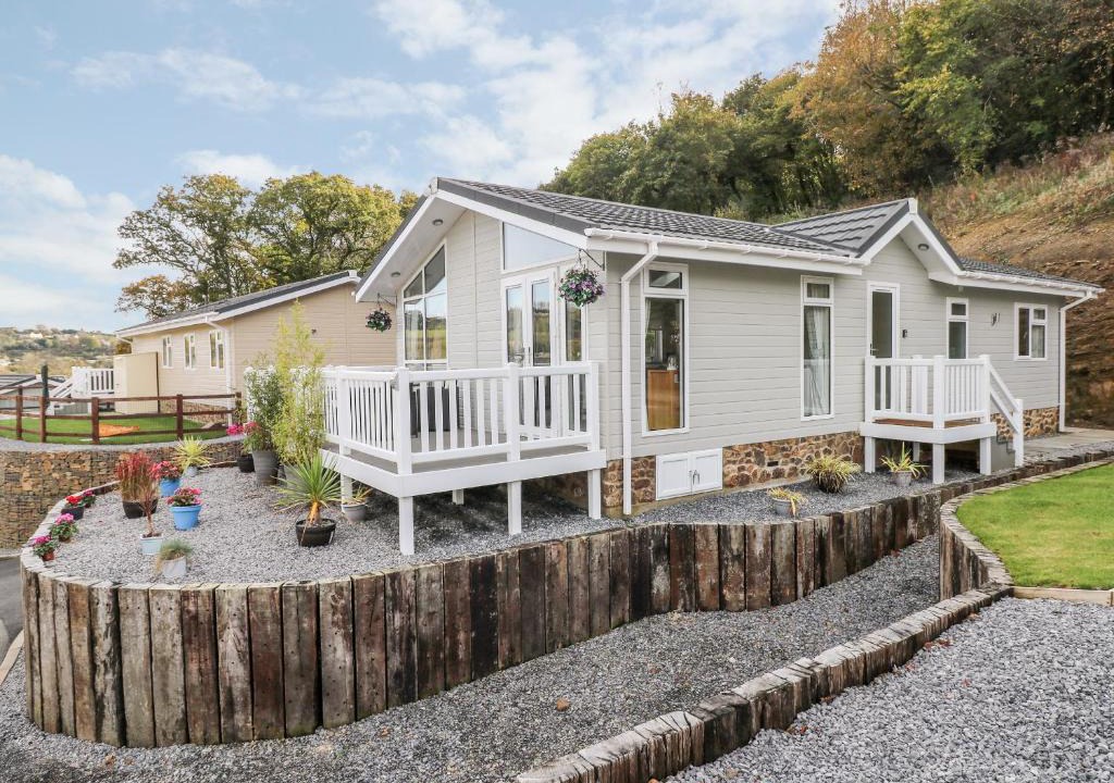 Amroth House | Lodge 66