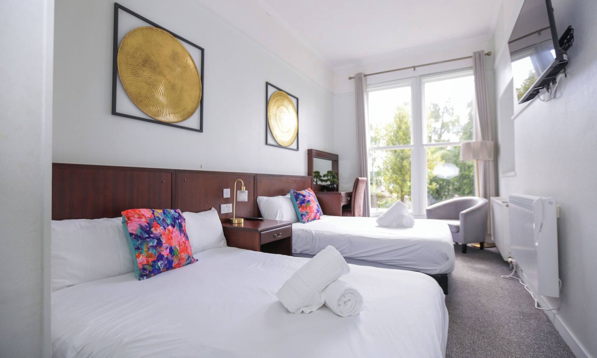 Perth Hotel | Lovat Hotel