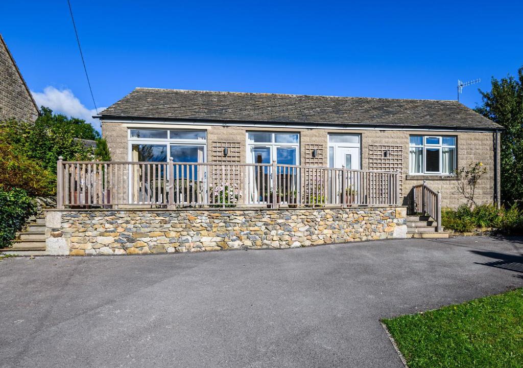 Austwick House | Low Bank