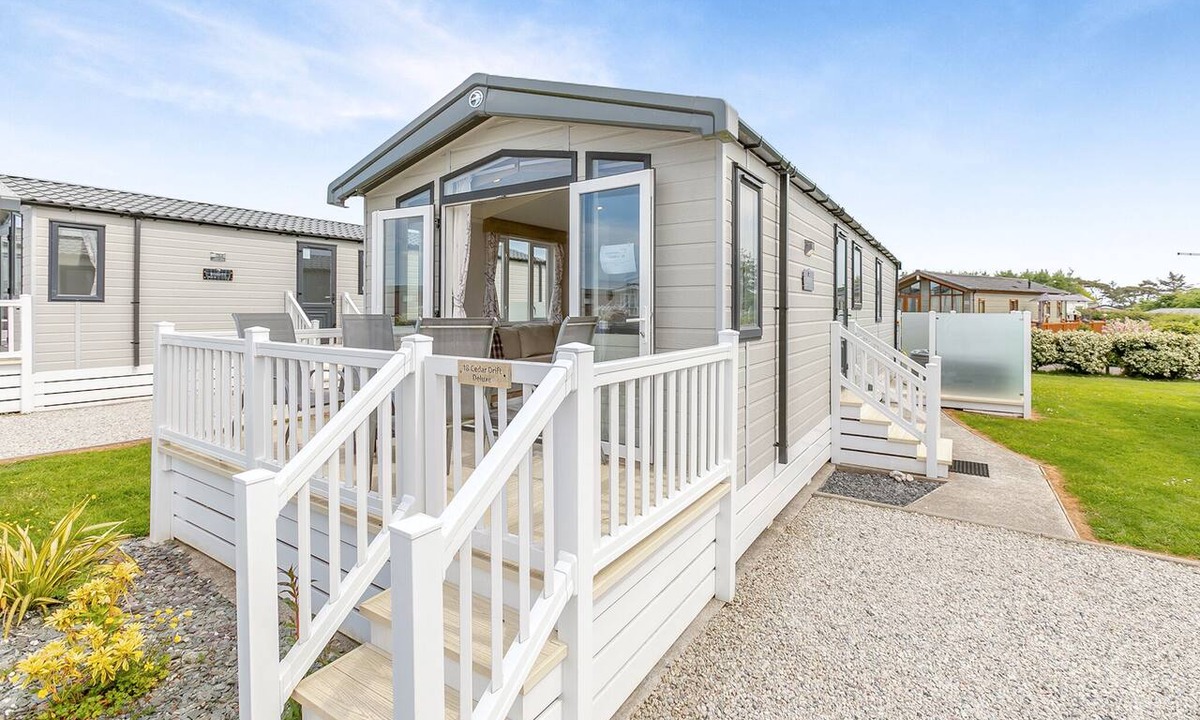 Looe House | Luxurious holiday home.