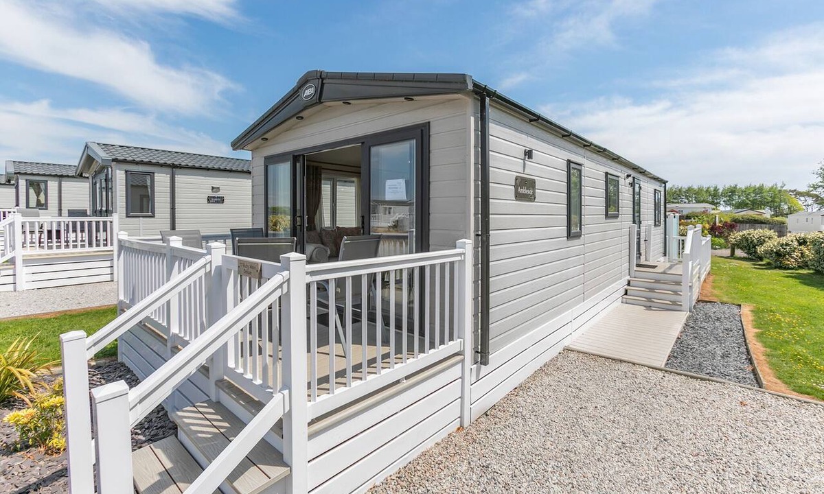 Looe House | Luxurious holiday home.