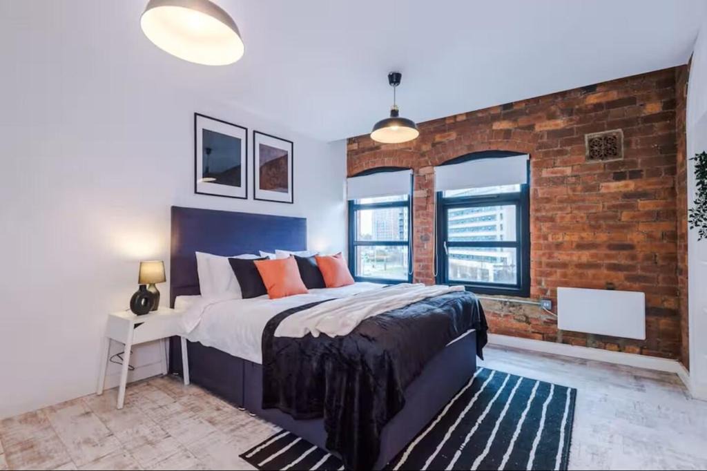 Leeds City Center Apartment | Luxury 2BR Apt - Prestigious Calls - Leeds Centre