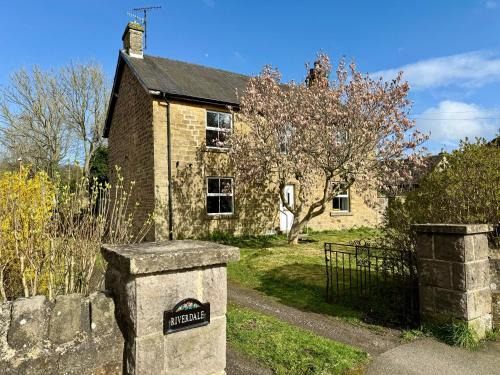 Baslow House | Luxury 4 Bedroom Detached House - Central Baslow