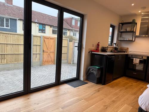 Cribbs Causeway Apartment | Luxury studio